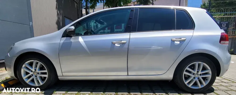 Volkswagen Golf VI 1.6 TDI DPF BlueMotion Technology Style — imagine 5