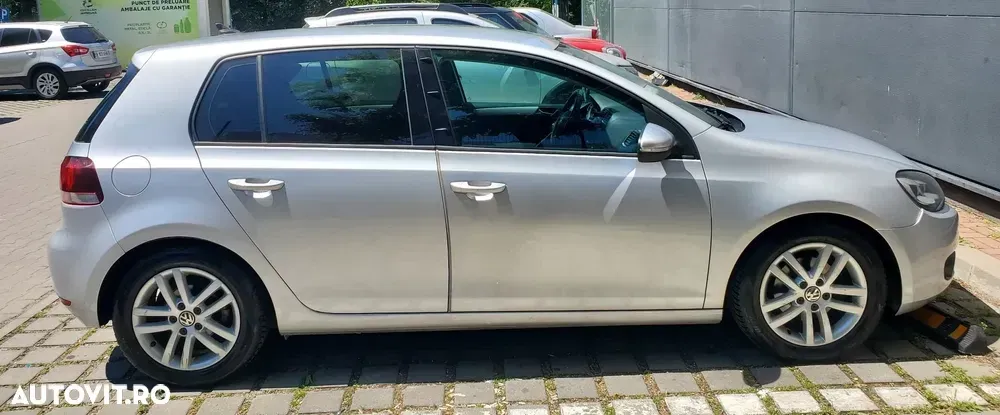 Volkswagen Golf VI 1.6 TDI DPF BlueMotion Technology Style — imagine 4