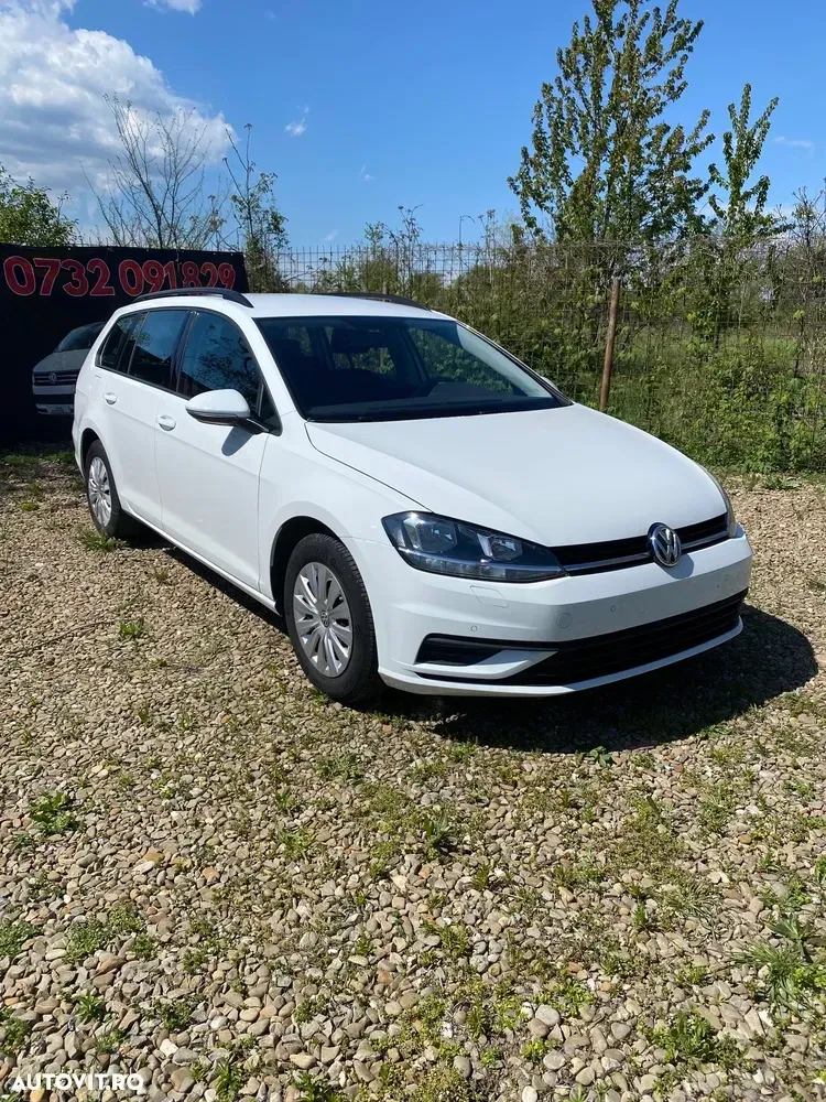 Volkswagen Golf 1.0 TSI Trendline — imagine 2