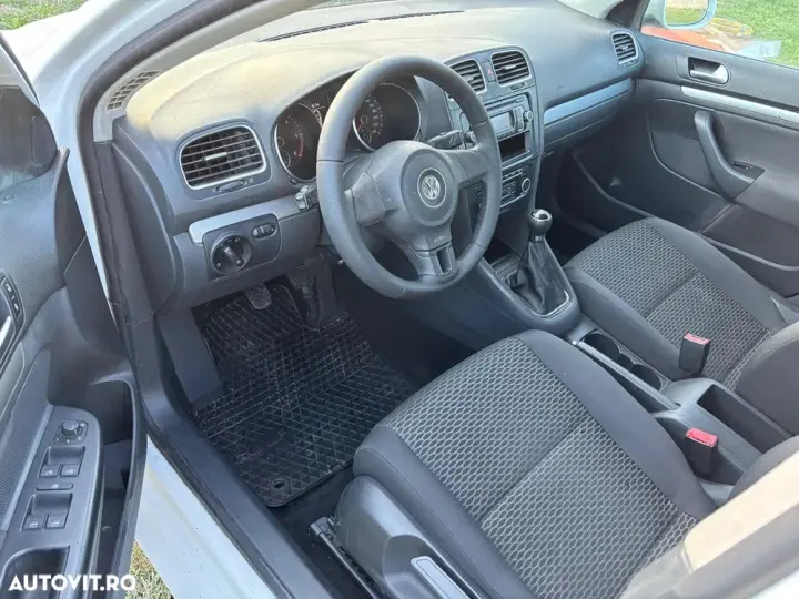 Volkswagen Golf VI