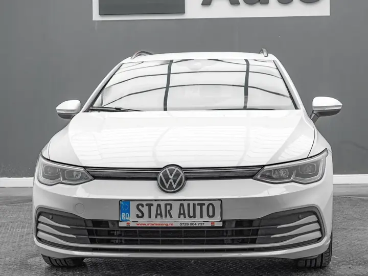 Volkswagen Golf VIII 1.5 eTSI MHEV 150CP DSG Style