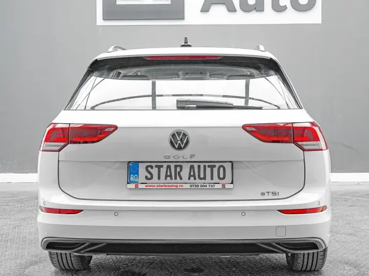 Volkswagen Golf VIII 1.5 eTSI MHEV 150CP DSG Style