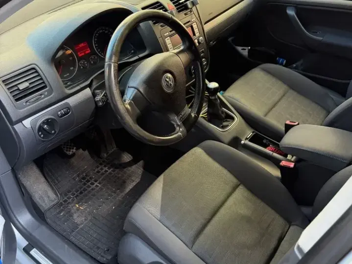 Volkswagen Golf V