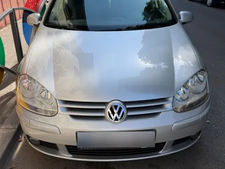 Volkswagen Golf V