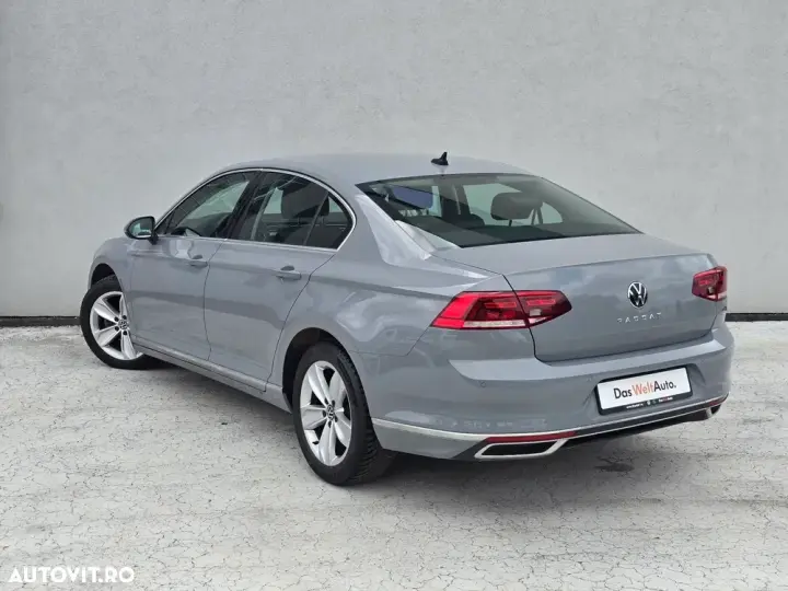 Volkswagen Passat B8 2.0 TDI DSG Highline