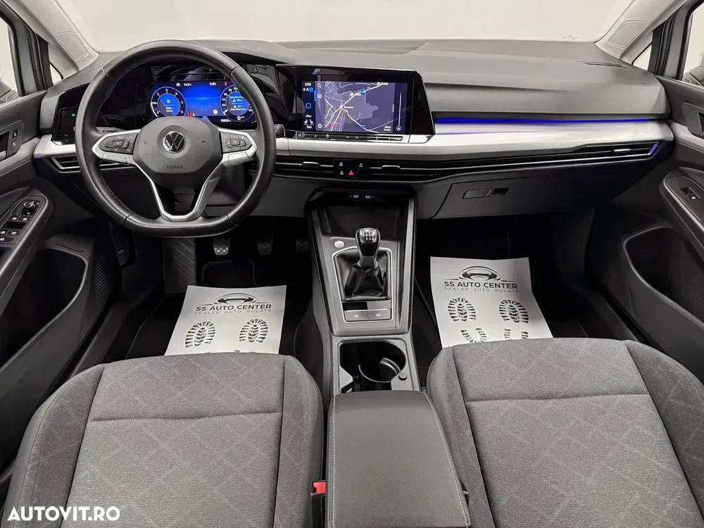 Volkswagen Golf VIII 2.0 TDI SCR Life — imagine 5