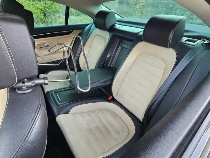 Volkswagen Passat CC 2.0 TDI BlueMotion Technology DSG Dynamic Black