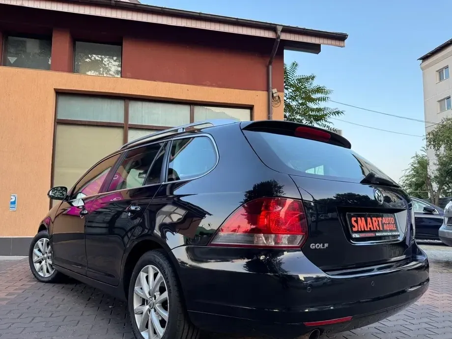 Volkswagen Golf — imagine 4