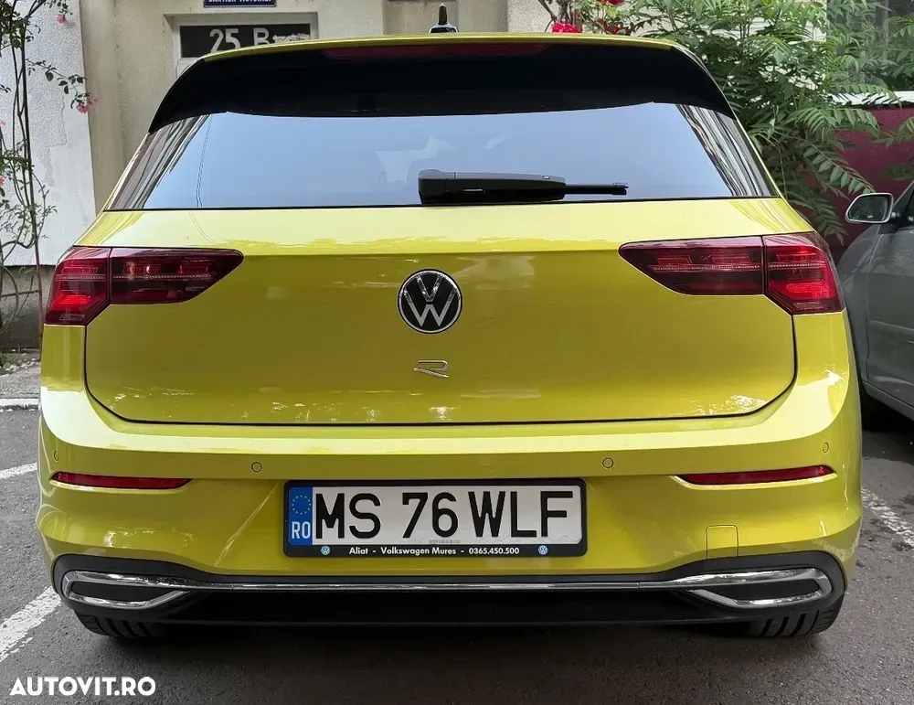 Volkswagen Golf VIII 2.0 TDI 150CP DSG Style — imagine 3