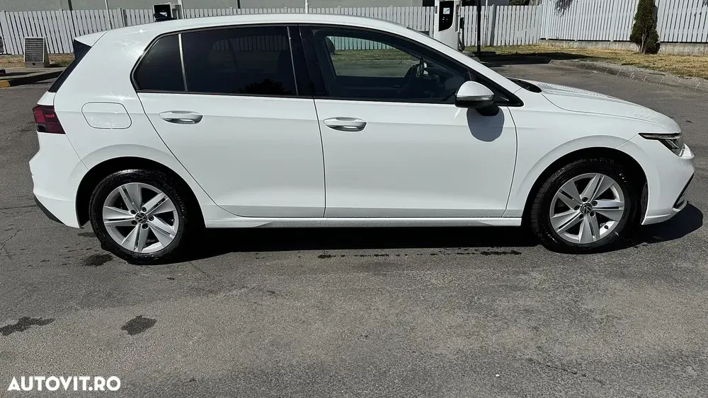 Volkswagen Golf VIII 2.0 TDI 150CP DSG Style — imagine 5