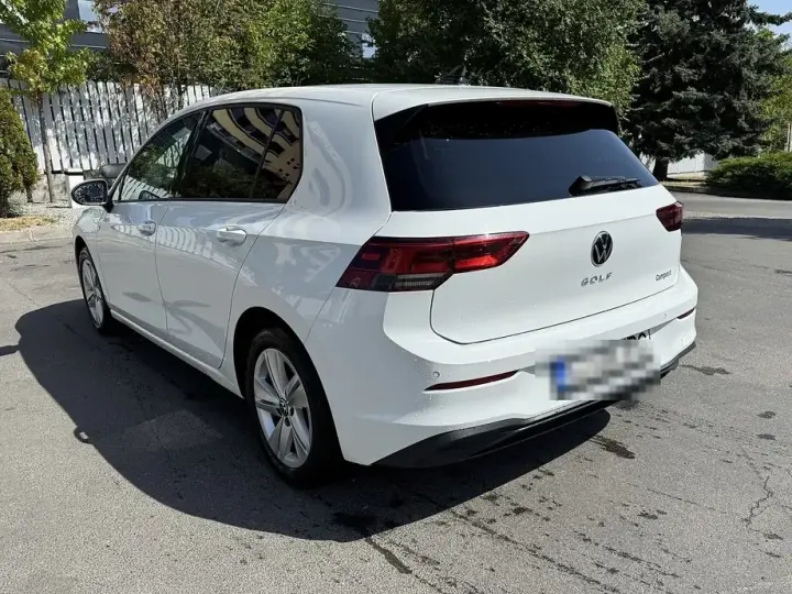 Volkswagen Golf VIII 2.0 TDI 150CP DSG Style