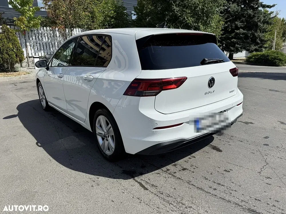Volkswagen Golf VIII 2.0 TDI 150CP DSG Style — imagine 4