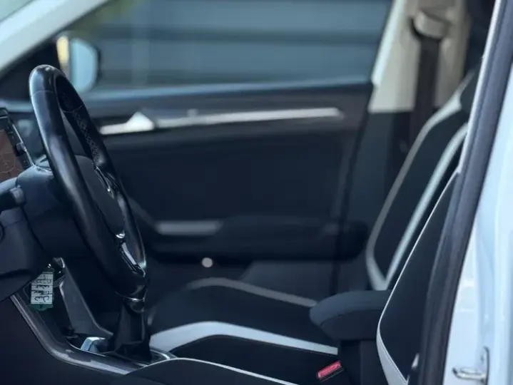 Volkswagen T-Roc 1.5 TSI OPF GOAL