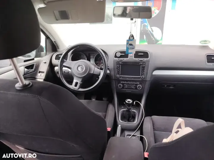 Volkswagen Golf VI