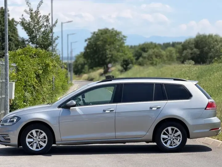 Volkswagen Golf VII 1.6 TDI SCR DSG Join