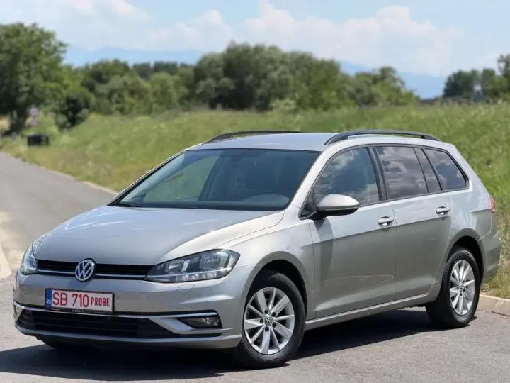 Volkswagen Golf VII 1.6 TDI SCR DSG Join
