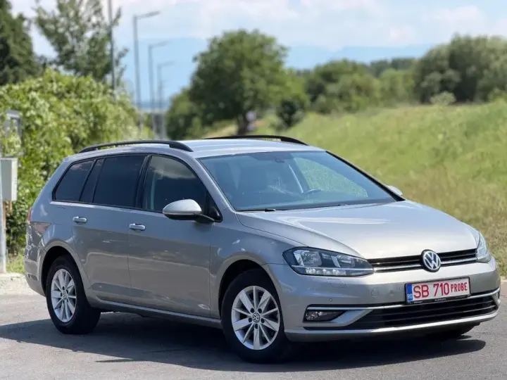 Volkswagen Golf VII 1.6 TDI SCR DSG Join