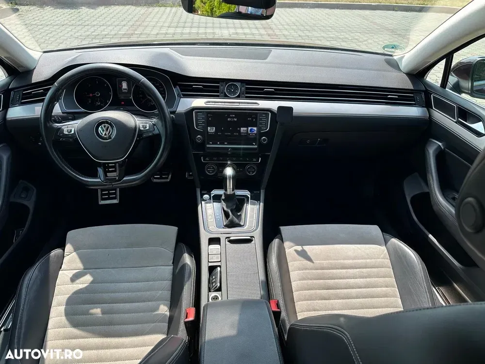Volkswagen Passat B8 2.0 TDI DSG 4Motion R Executive — imagine 5