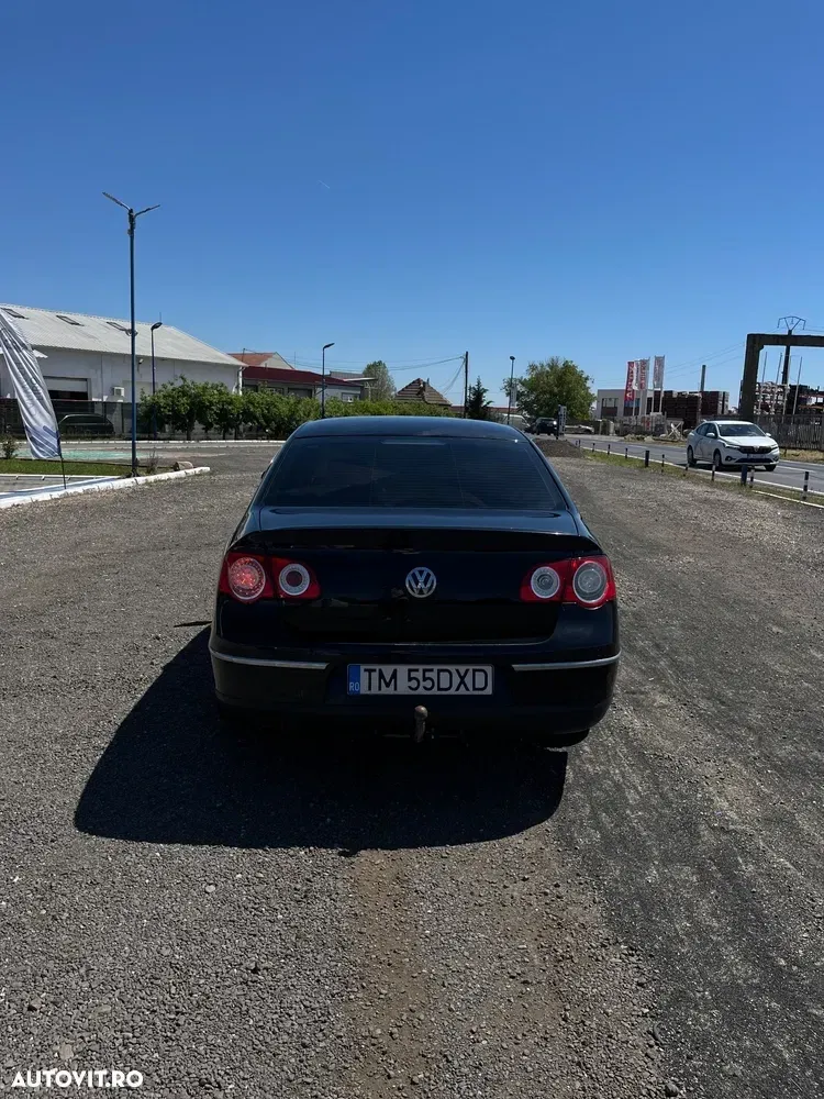 Volkswagen Passat B6 2.0 TDI DPF DSG Comfortline — imagine 4