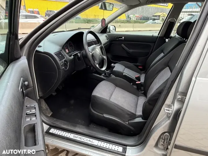 Volkswagen Golf V