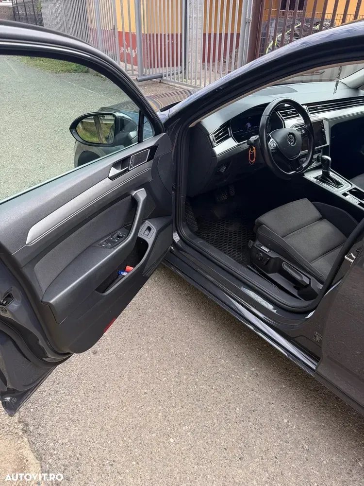 Volkswagen Passat B8 2.0 TDI SCR DSG Highline — imagine 6