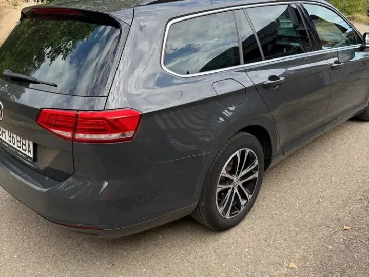 Volkswagen Passat B8 2.0 TDI SCR DSG Highline