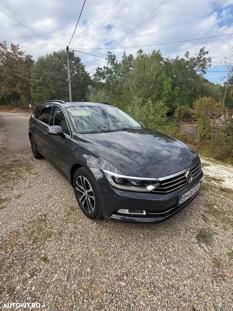 Volkswagen Passat B8 2.0 TDI SCR DSG Highline — imagine 2