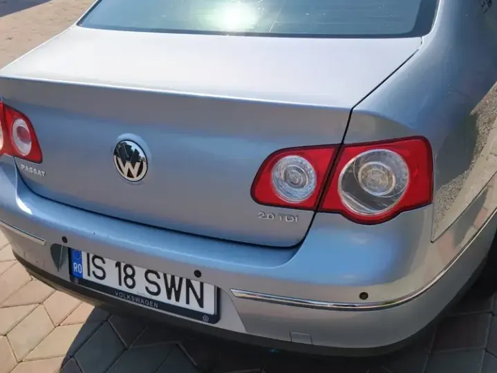 Volkswagen Passat B6 2.0 TDI DPF Highline