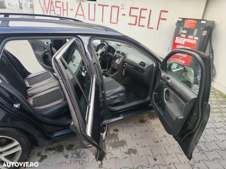 Volkswagen Golf VI