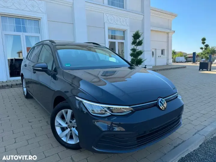 Volkswagen Golf VIII