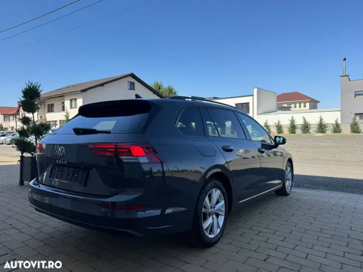 Volkswagen Golf VIII
