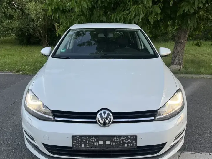 Volkswagen Golf VII 1.2 TSI BlueMotion Technology Style