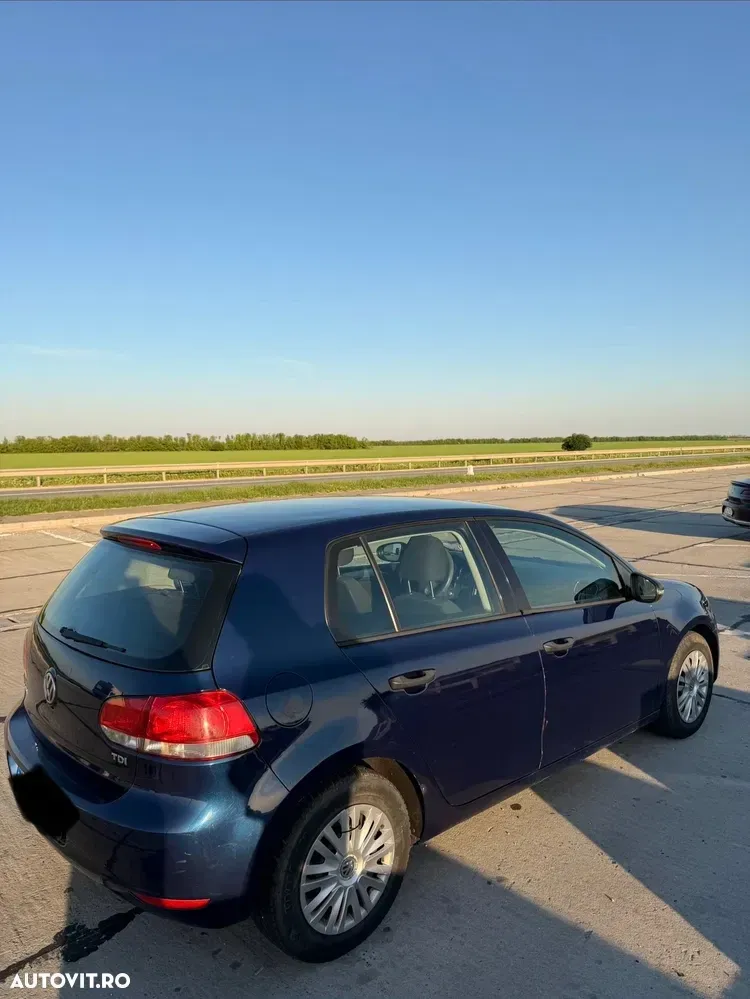 Volkswagen Golf VI 1.6 TDI DPF Trendline — imagine 5