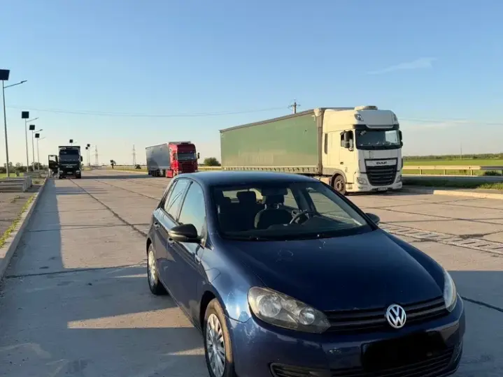 Volkswagen Golf VI 1.6 TDI DPF Trendline