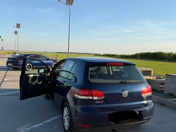 Volkswagen Golf VI 1.6 TDI DPF Trendline
