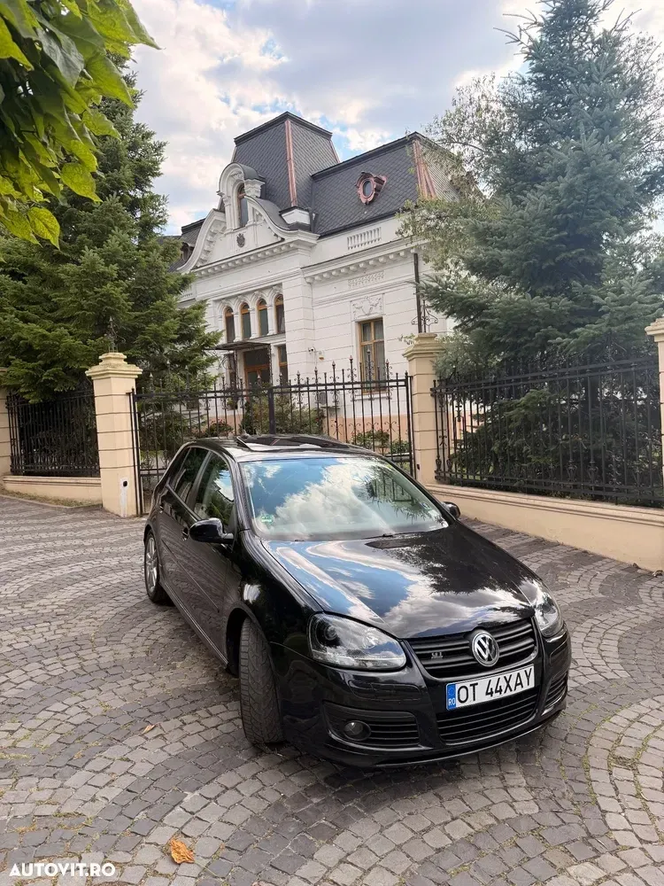 Volkswagen Golf V 2.0 TDI DPF GT Sport — imagine 4