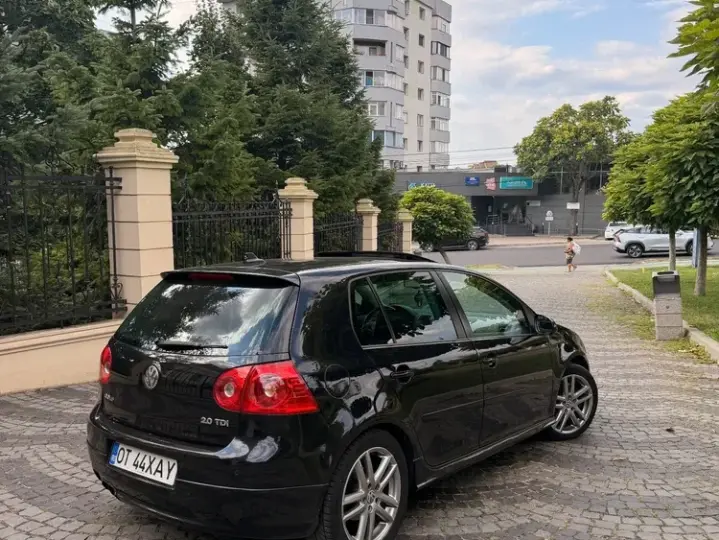 Volkswagen Golf V 2.0 TDI DPF GT Sport