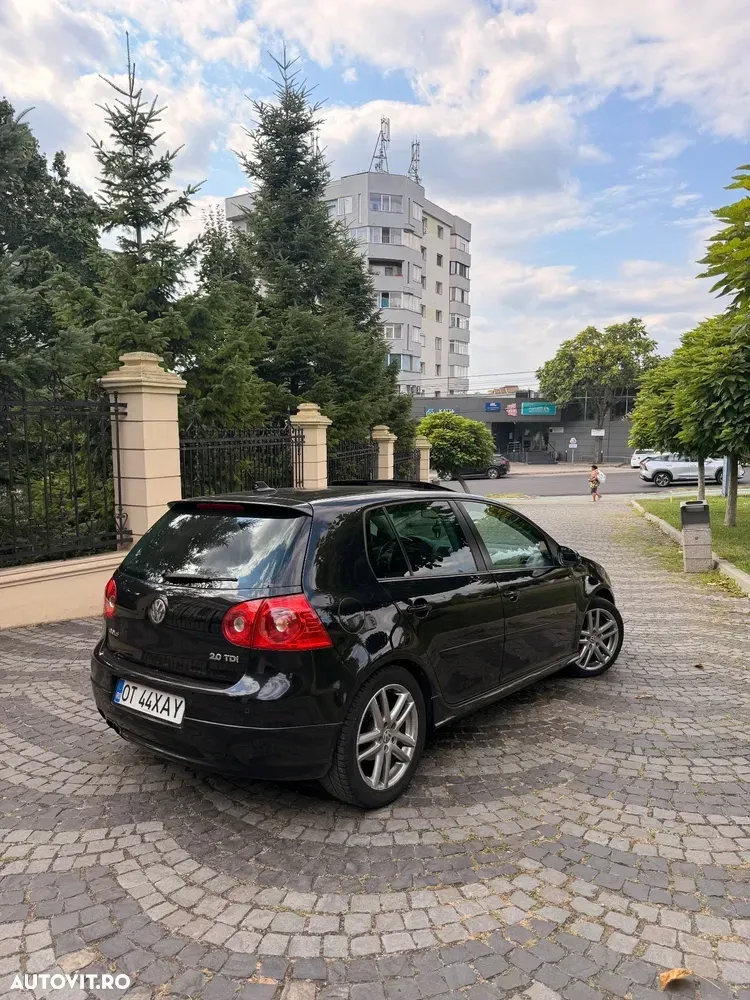 Volkswagen Golf V 2.0 TDI DPF GT Sport — imagine 3