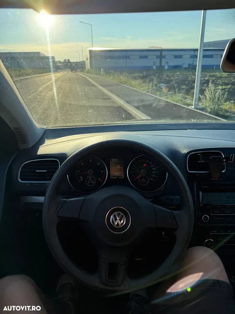 Volkswagen Golf VI 1.6 TDI DPF Comfortline — imagine 4