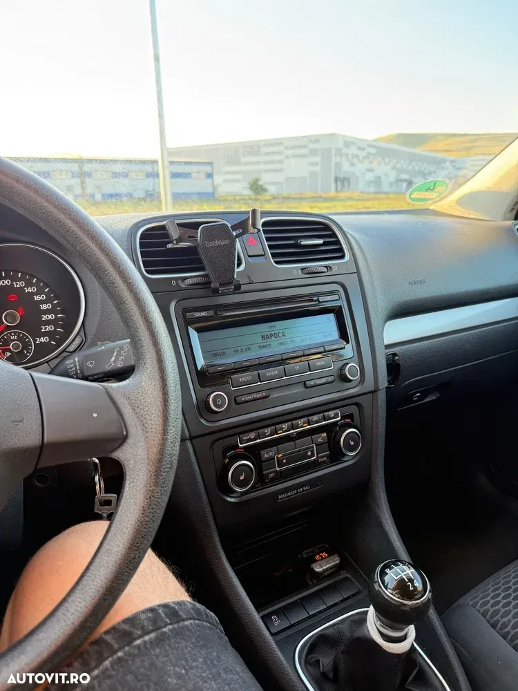 Volkswagen Golf VI 1.6 TDI DPF Comfortline — imagine 3