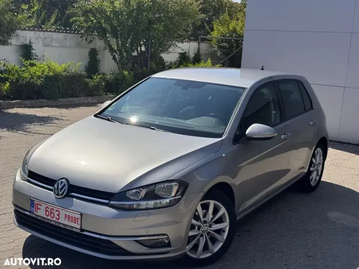 Volkswagen Golf VII