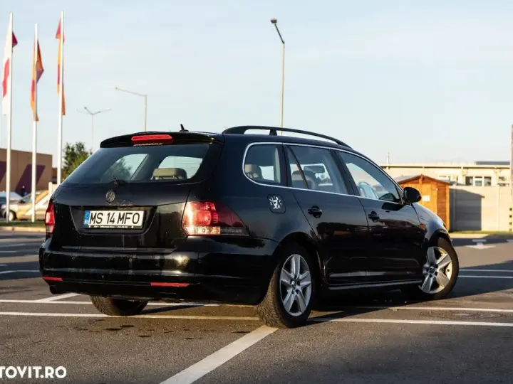 Volkswagen Golf VI 1.6 TDI BlueMotion Technology DPF Trendline DSG