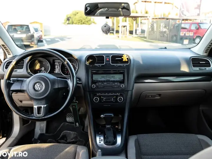 Volkswagen Golf VI 1.6 TDI BlueMotion Technology DPF Trendline DSG