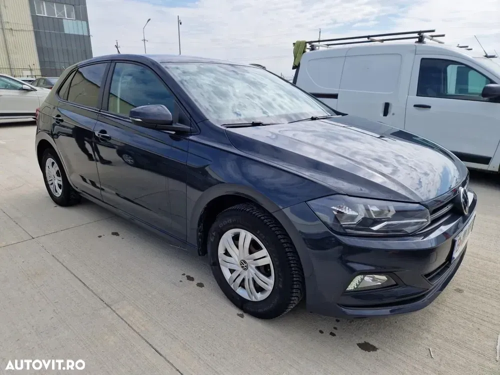 Volkswagen Polo 1.0 Trendline — imagine 2