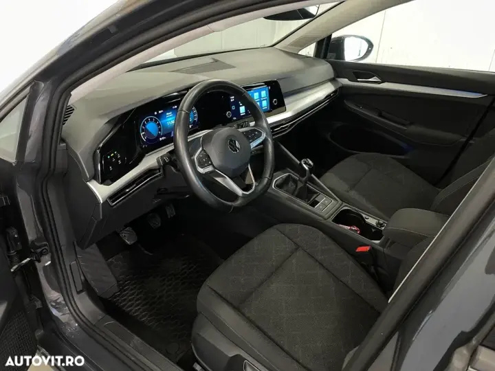 Volkswagen Golf VIII 1.0 TSI Life