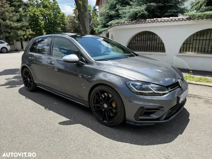 Volkswagen Golf VII
