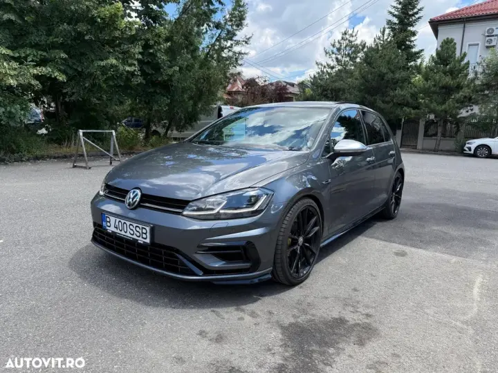Volkswagen Golf VII
