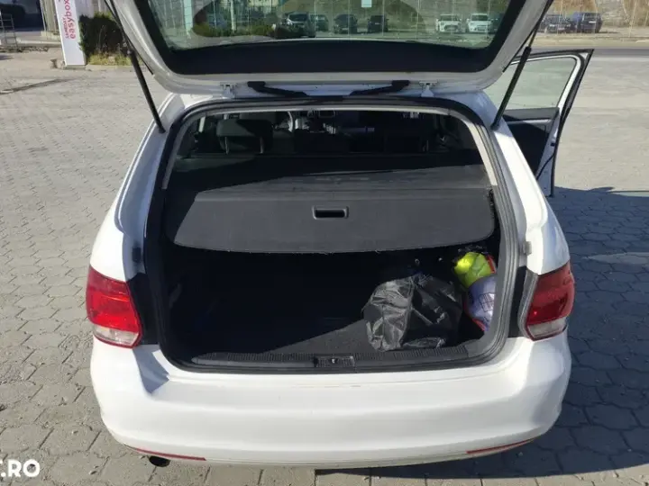 Volkswagen Golf VI 1.6 TDI DPF Trendline