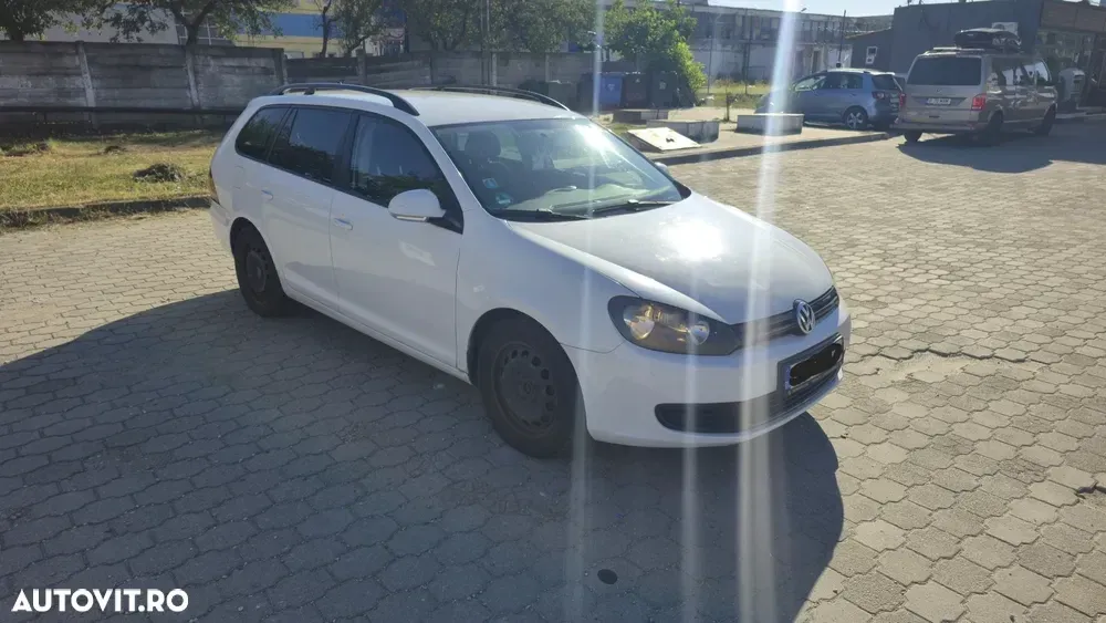 Volkswagen Golf VI 1.6 TDI DPF Trendline — imagine 2