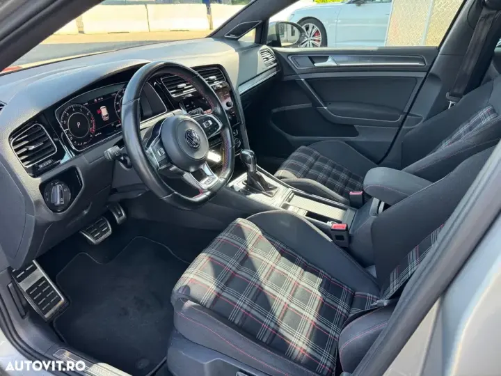 Volkswagen Golf VII 2.0 TSI DSG GTI Performance